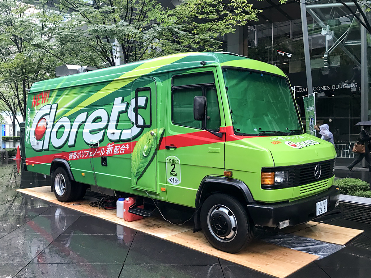 キッチンカーのラッピング例