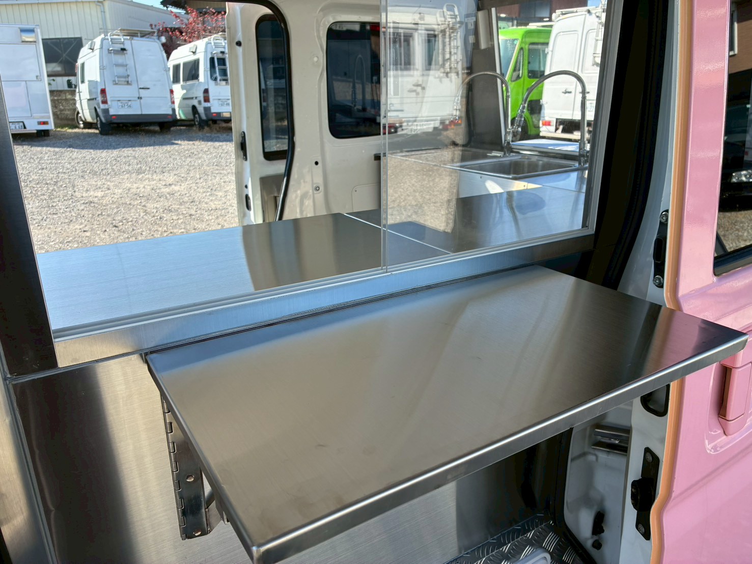 カウンター(販売面側)