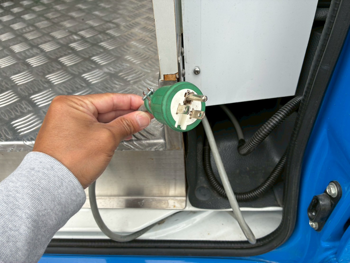 外部入力電源コード